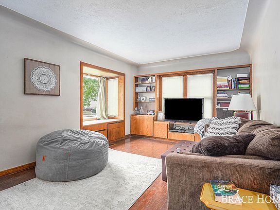 4th image of 4700 Walton Ave SW