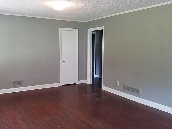 3rd image of 3414 Maybank St