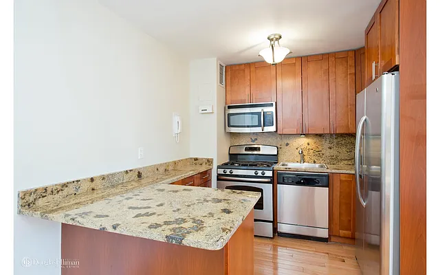 Sold by Douglas Elliman | media 15