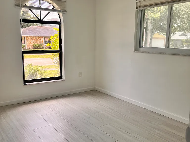 2420 Briar Oak Cir — Photo 57