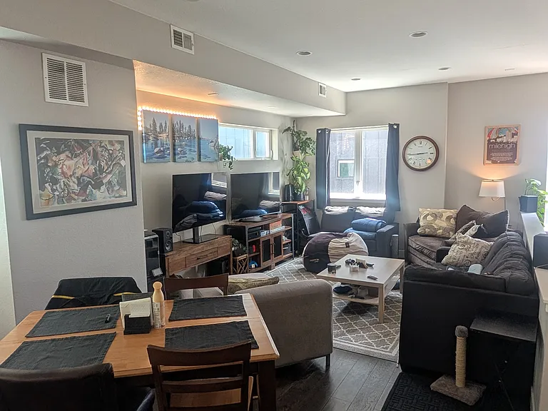 2213 Eliot St — Photo 2