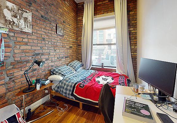 5th image of 234 W 14th St APT 1C