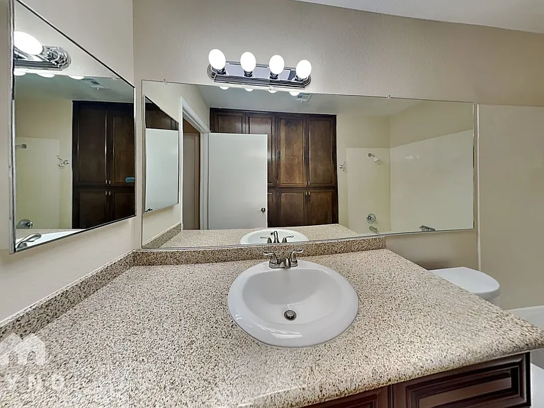 609 Spyglass Ln — Photo 16