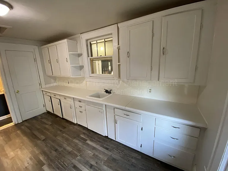 1013 Terrace St — Photo 14