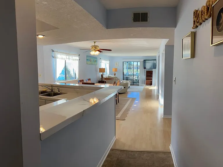250 Maison Dr #J-5 — Photo 4