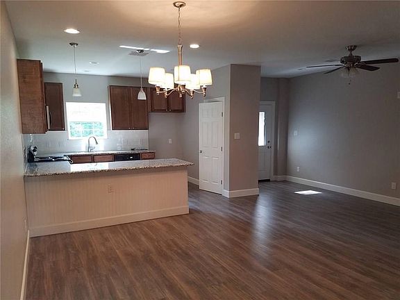 3rd image of 1538 Avenue F