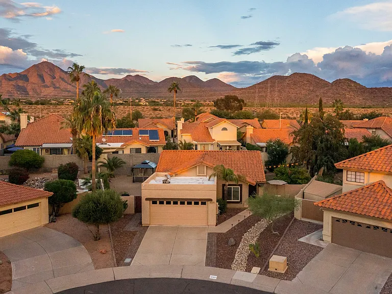 10371 E Davenport Dr — Photo 36