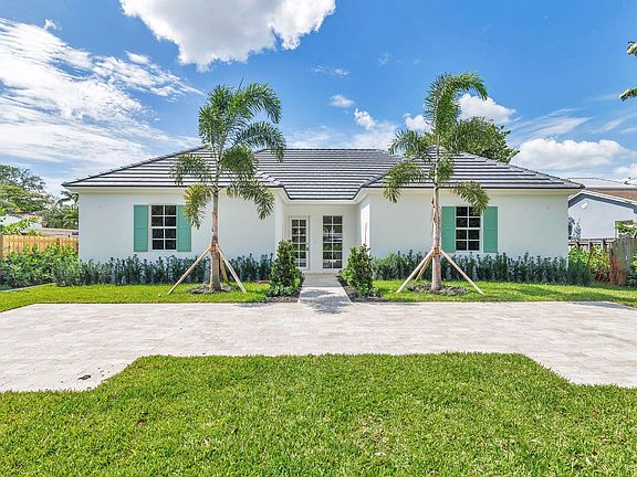 2nd image of 336 Russlyn Drive
