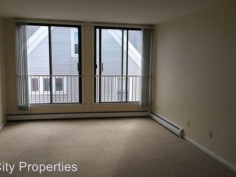 1st image of 931 E Russell Ave APT 203