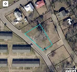 2nd image of 810 Cedar Drive