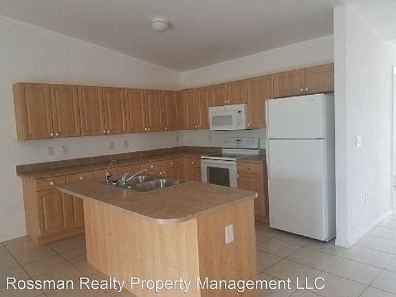 2nd image of 2326 Daniel Ave N