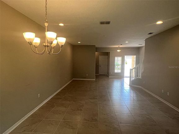 4th image of 29937 Southwell Ln
