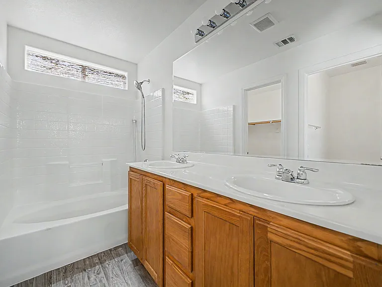 6077 Aripeka St — Photo 17
