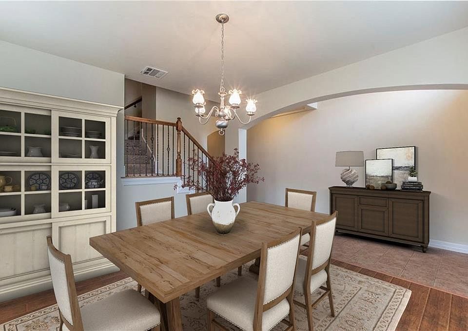 1st image of 2905 Ryan Ln