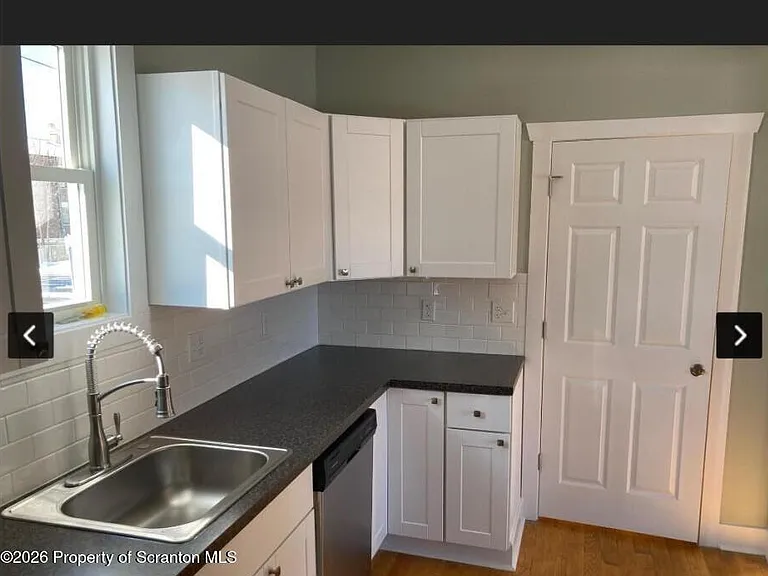 402 N Valley Ave #A — Photo 3