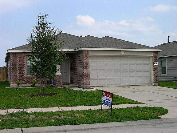 2nd image of 2734 Mustang Hill Ln