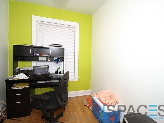 2nd image of 2129 N Dayton St Ste 01