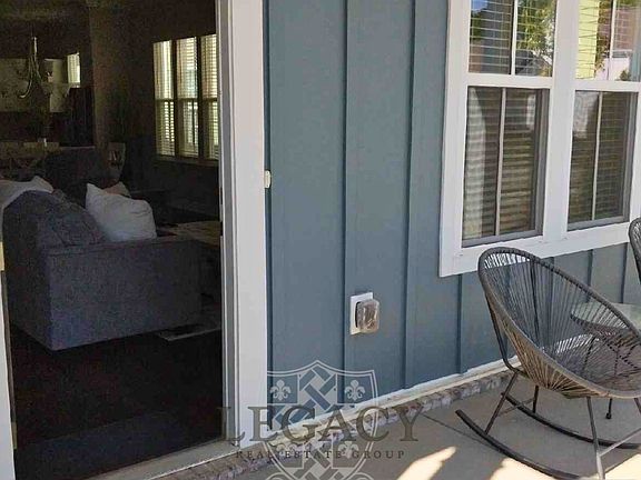 3rd image of 708 Goswell Dr