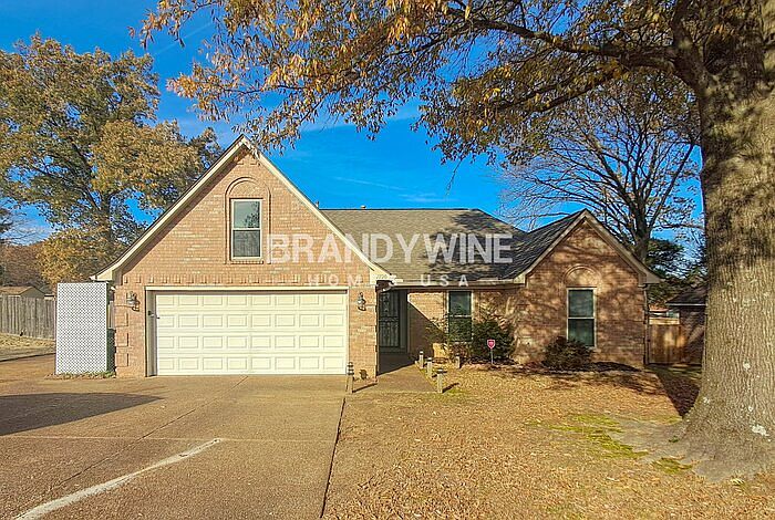 1st image of 7120 La Casa Dr