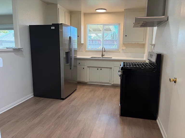 10451 Saint Alban St — Photo 2