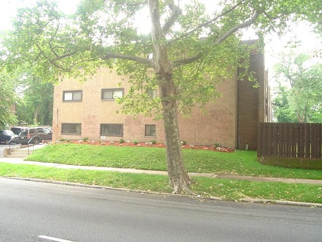 1st image of 6922 N Broad St #I3