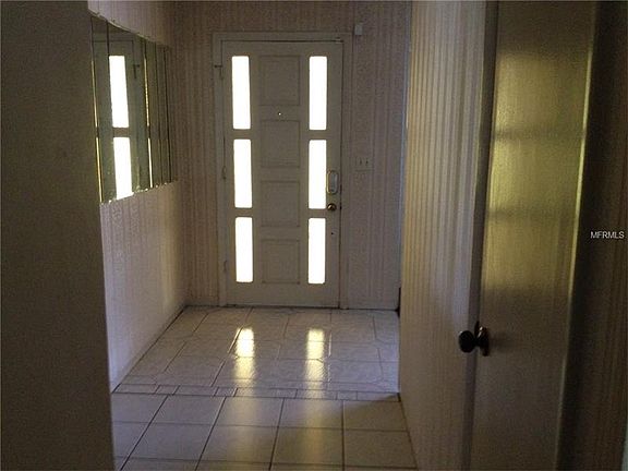 4th image of 3447 Lakeview Dr