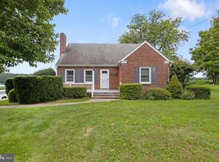 432 N Market St, Fawn Grove, PA 17321