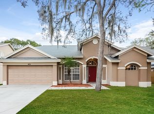 4011 Quail Briar Dr, Valrico, FL 33596