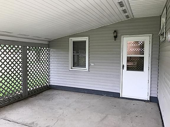 3rd image of 800 W Garfield Ave