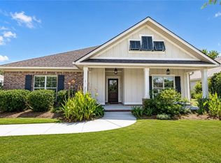 611 Nathaniel Ave, Fairhope, AL 36532