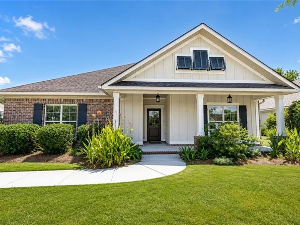611 Nathaniel Ave, Fairhope, AL 36532