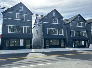 4130 Victory Blvd #2, Staten Island, NY 10314