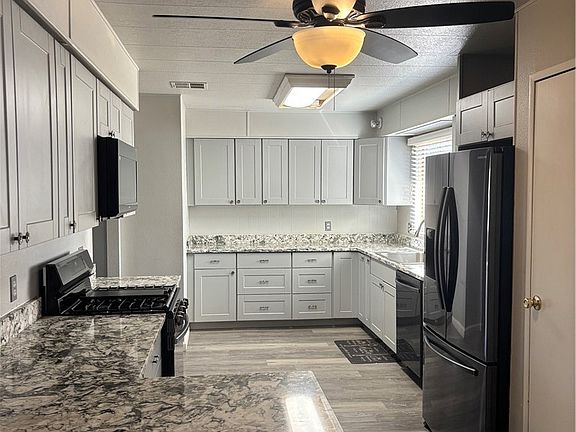 2nd image of 272 Apache Cir