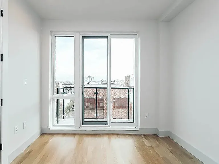 83 Starr St #4F — Photo 6