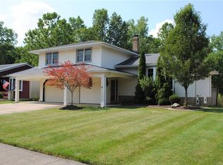 7742 E Linden Ln, Parma, OH 44130