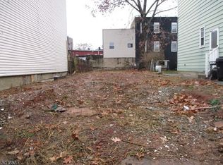 24 W 19th St, Bayonne, NJ 07002