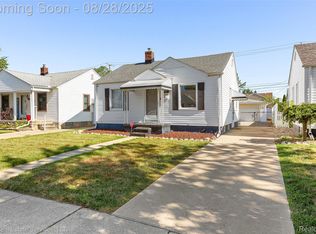 518 Lincoln Ave, Lincoln Park, MI 48146