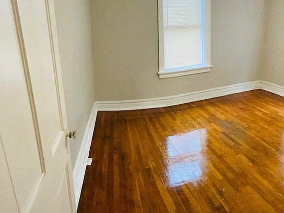 4th image of 5015 Mardel Ave #5015