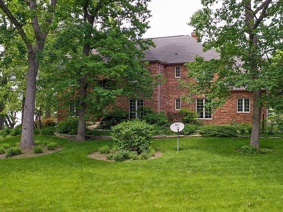 3rd image of 24058 W Old Oak Dr