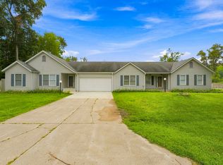 26642 Sturdy Oak Dr, Elkhart, IN 46514