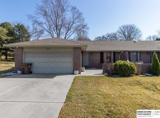 4910 Sinclair Ct, Lincoln, NE 68516