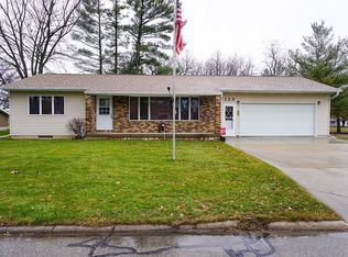 123 14th Ave NE, Independence, IA 50644