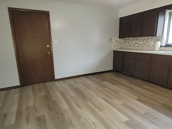 3rd image of 2104 N 74th Ct
