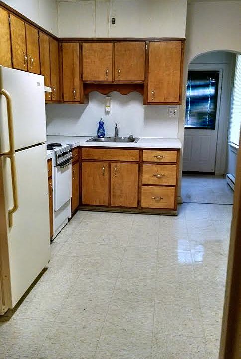 2nd image of 834 N 8th St #1