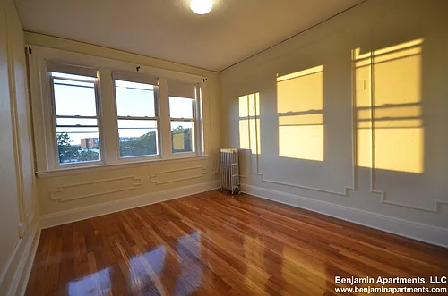 1800 Commonwealth Ave Photo 1