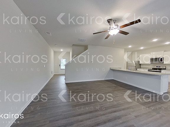 2nd image of 3432 Bridgewood Dr