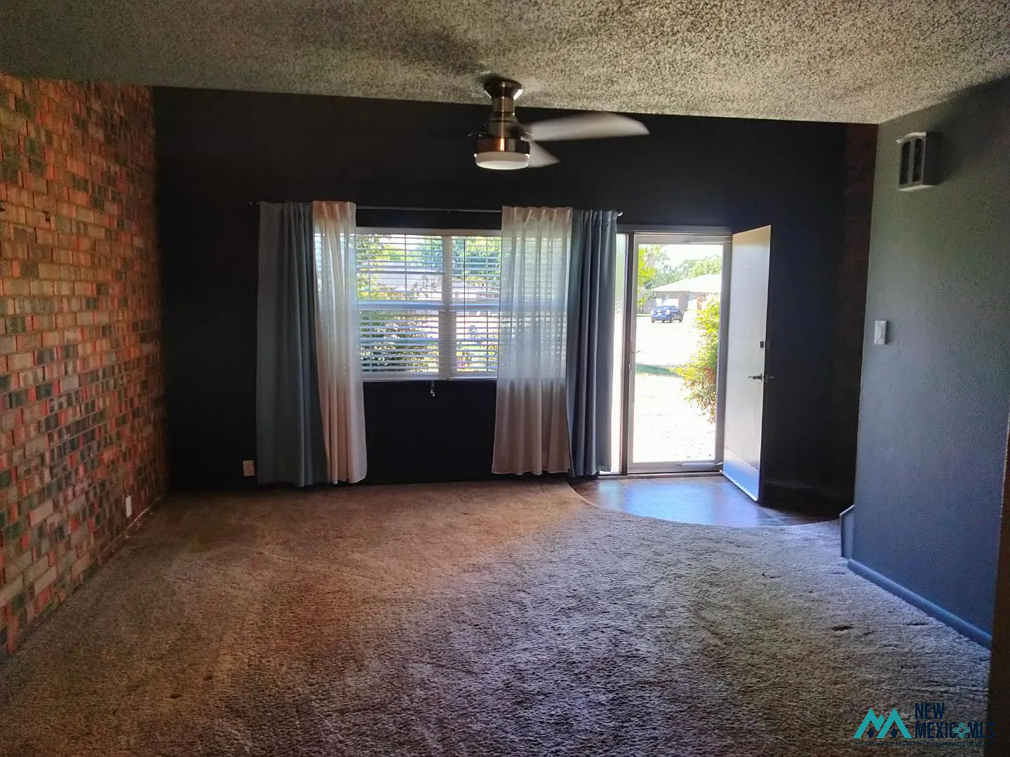1 bed, 2.0 bath, 1080 sqft, $1,095 — Photo 2