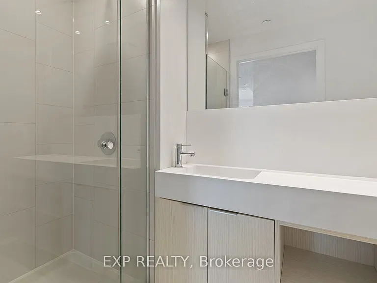20 Richardson St #2710 — Photo 22