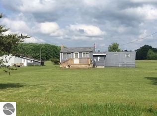 7300 N Gray Rd, Lake City, MI 49651