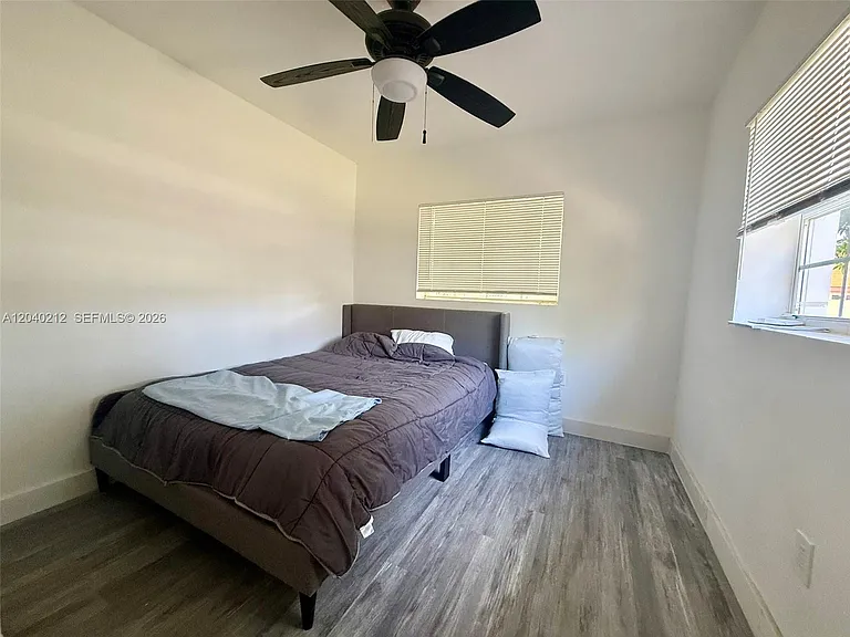 730 SW 5th St #1 — Photo 9